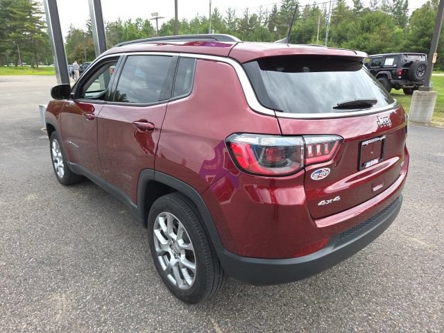 Used 2022 Jeep Compass Latitude AWD/4WD image 22