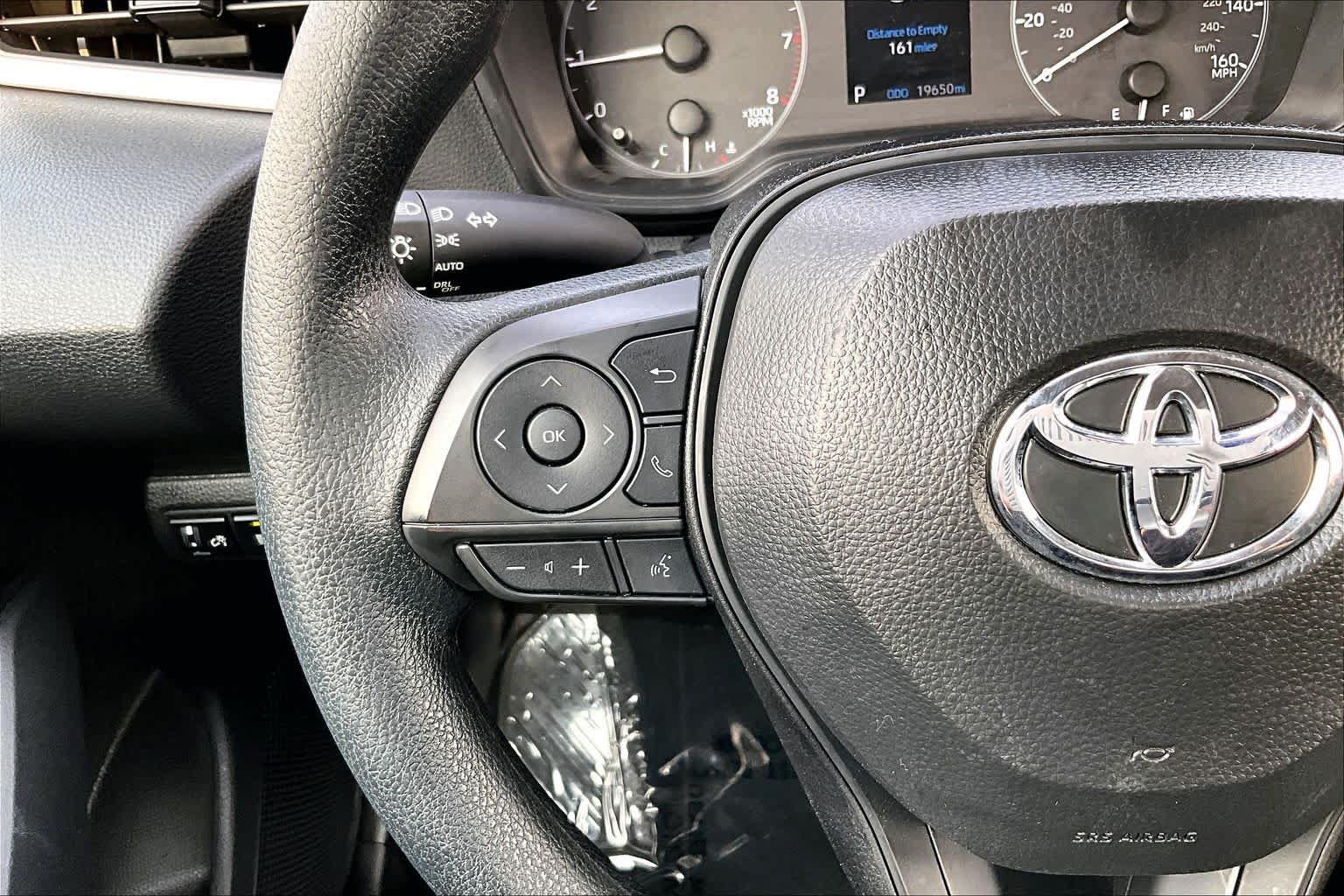 Used 2025 Toyota Corolla LE FWD image 24