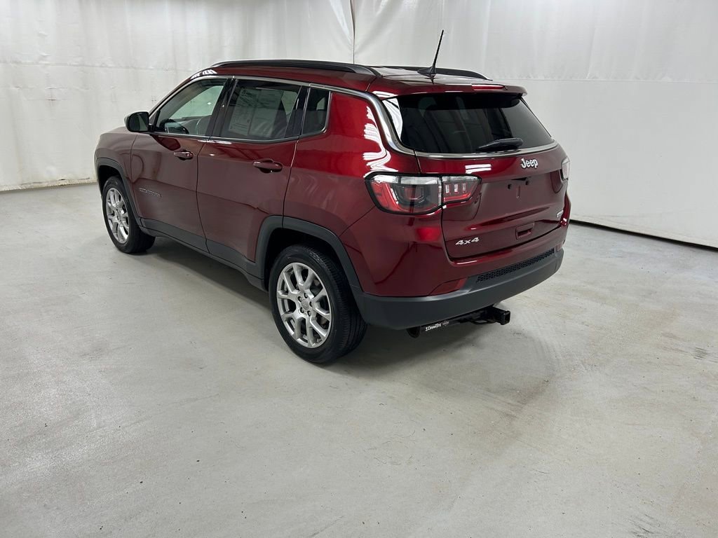 Used 2022 Jeep Compass Latitude image 7