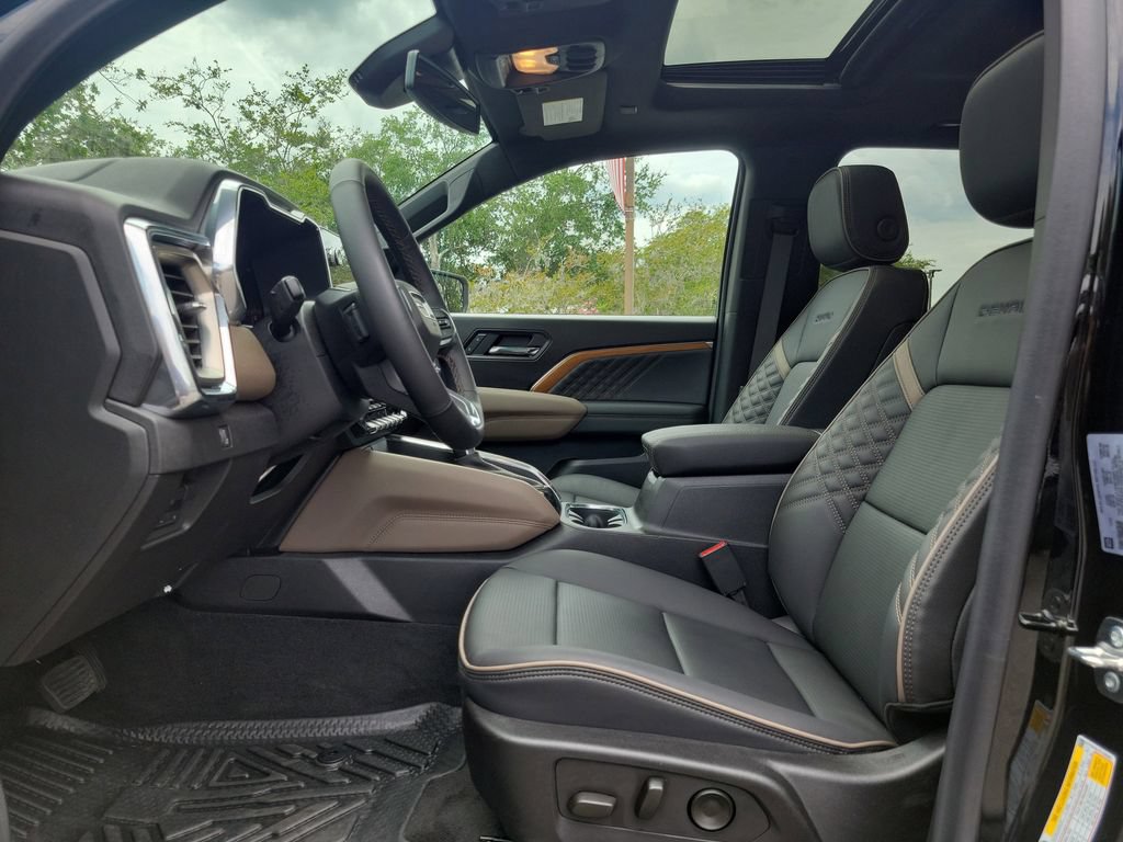 Used 2026 GMC Canyon Denali AWD/4WD image 21