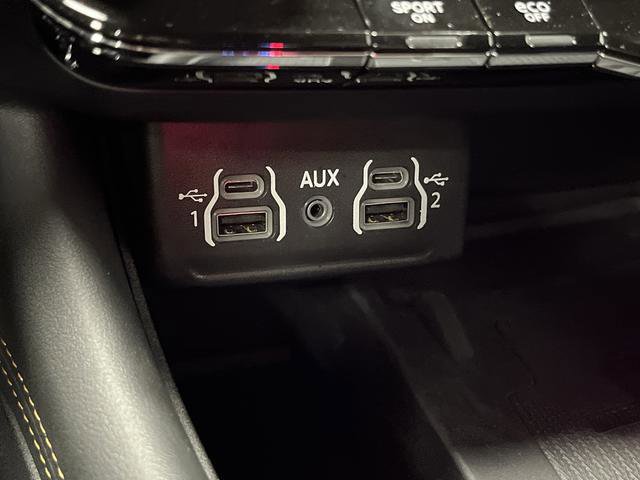 Used 2023 Dodge Durango R/T image 23