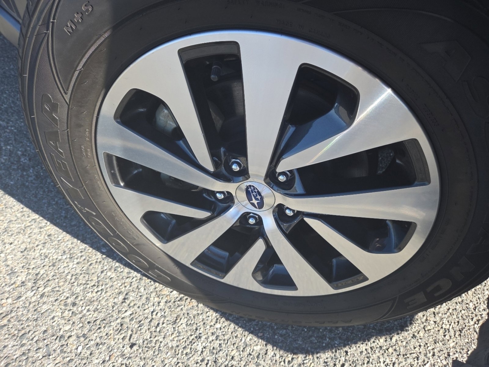 Used 2024 Subaru Outback Premium image 10