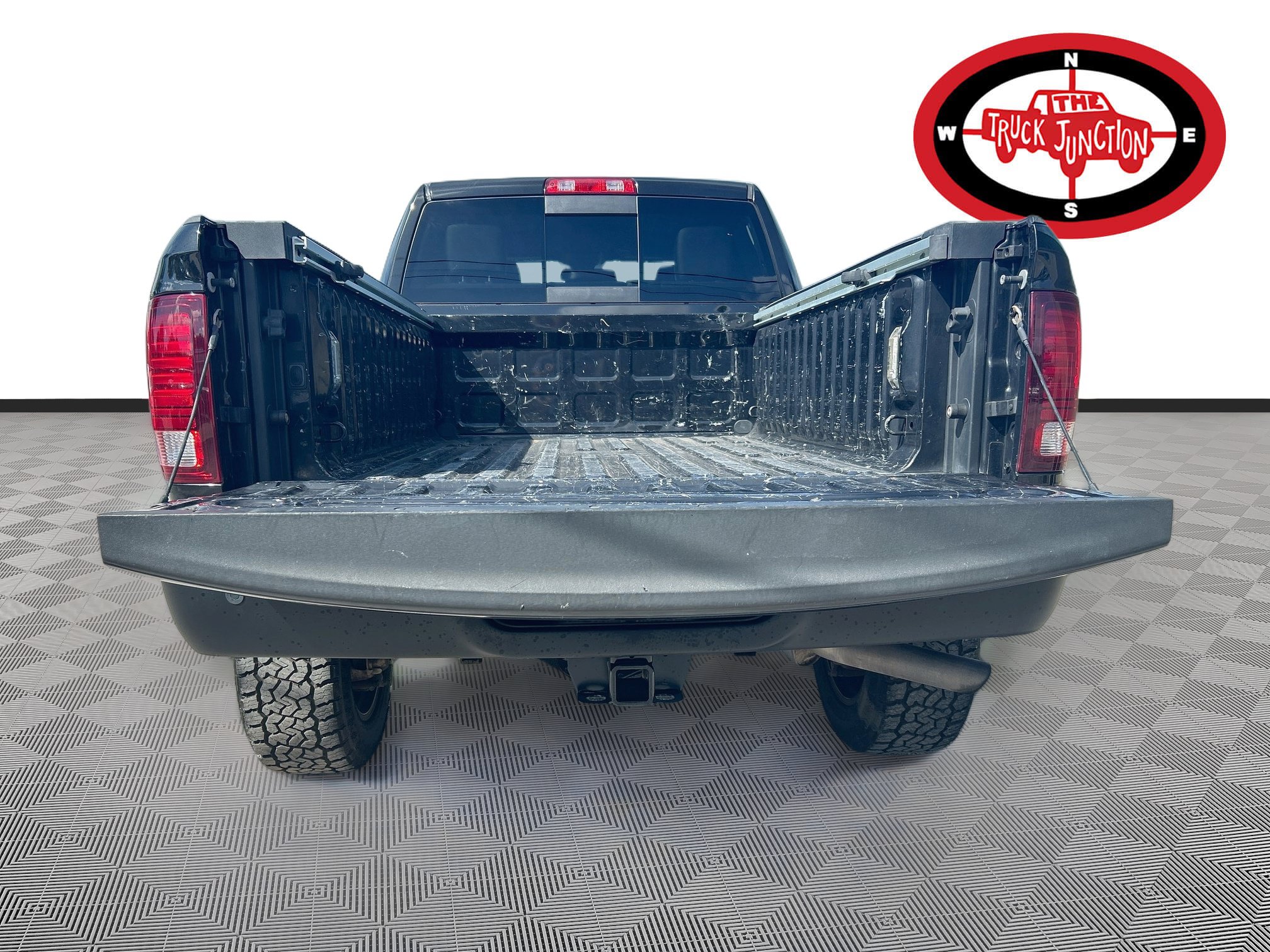 Used 2018 RAM 2500 Power Wagon w/ Leather & Luxury Group AWD/4WD image 26