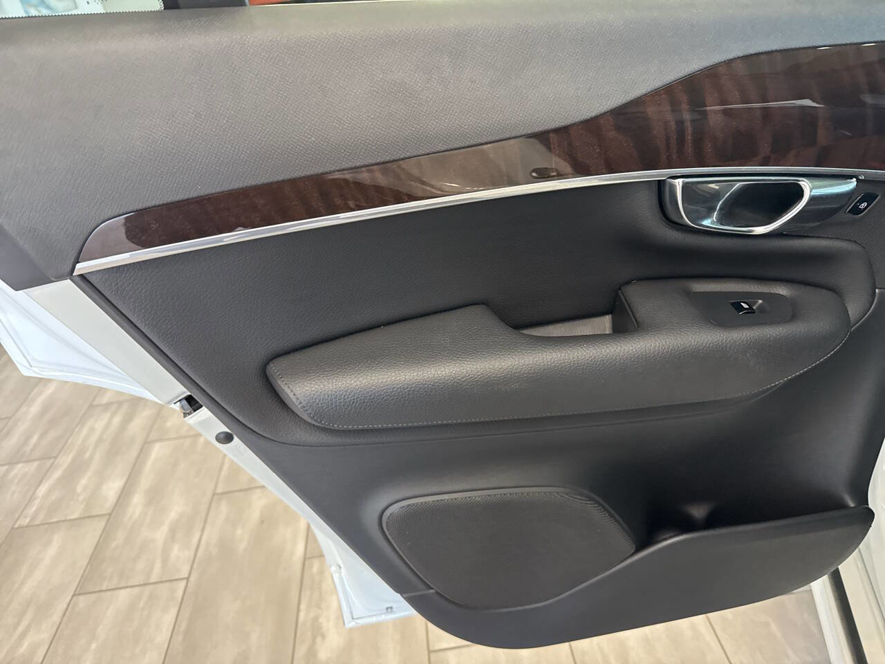 Used 2019 Volvo XC90 T6 Momentum w/ Advanced Package AWD/4WD image 26