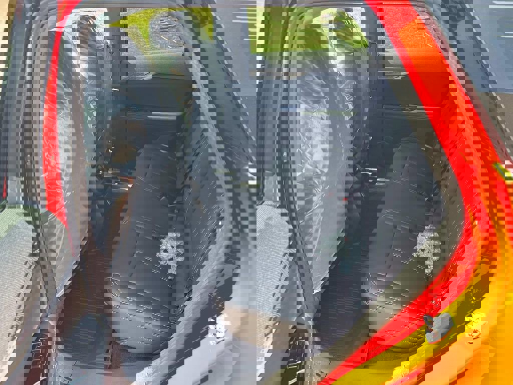 New 2025 Cadillac Optiq Sport 1 w/ LPO, Floor Liner Package image 9