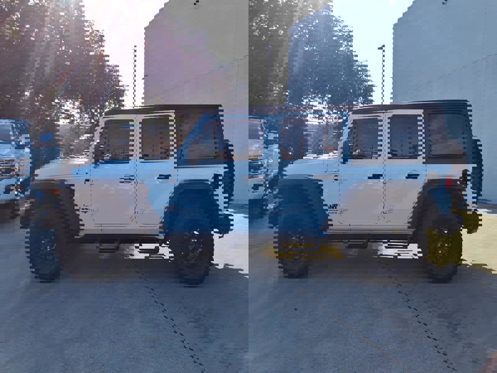 Used 2024 Jeep Wrangler Willys image 30