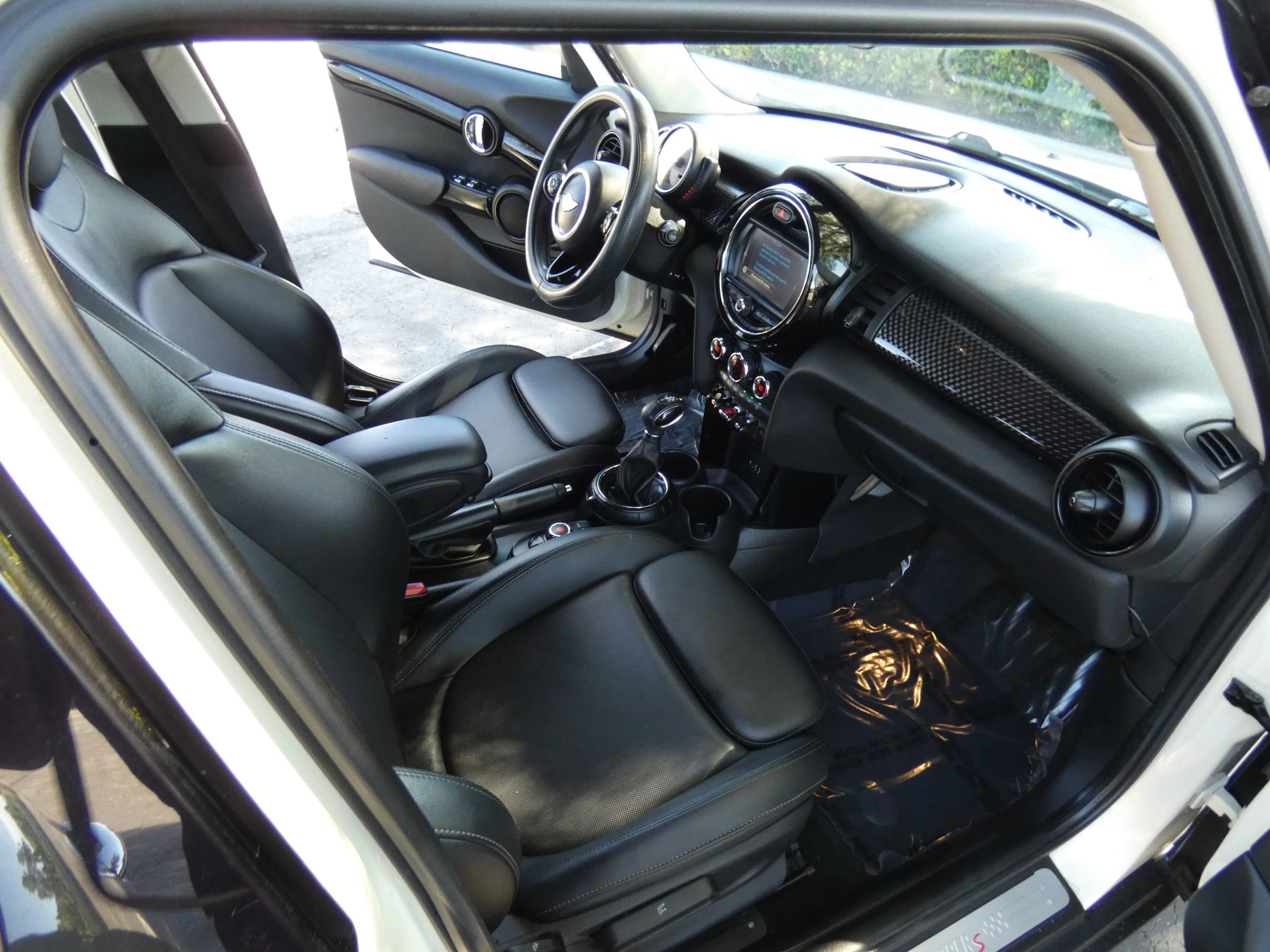 Used 2017 MINI Cooper S image 21