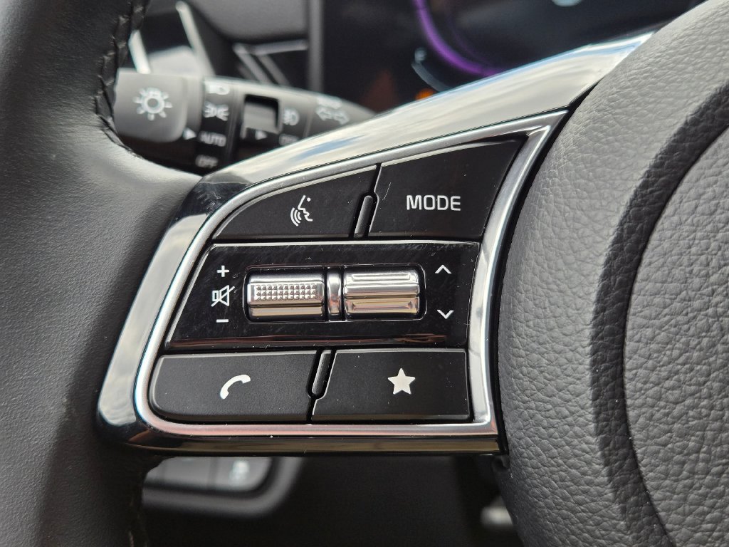 Certified 2025 Kia Seltos S FWD image 23