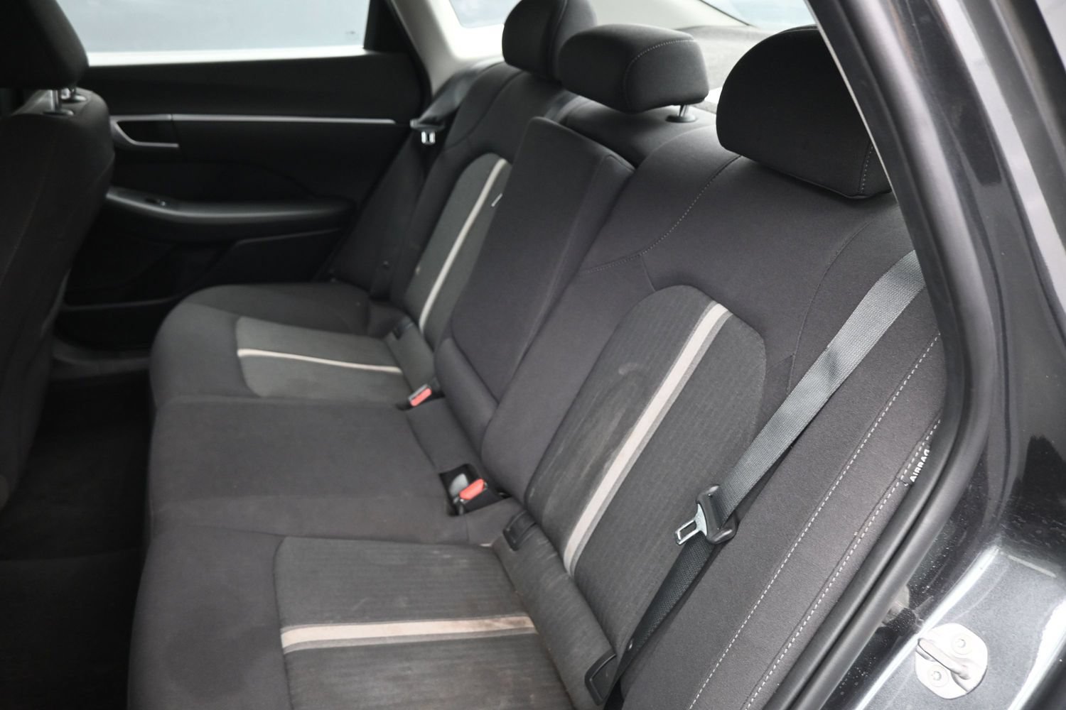 Used 2025 Hyundai Sonata SEL FWD image 2