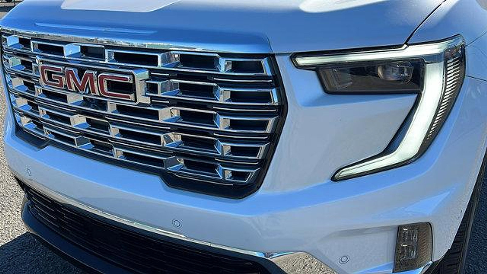 Certified 2024 GMC Acadia Denali w/ Super Cruise Package image 9