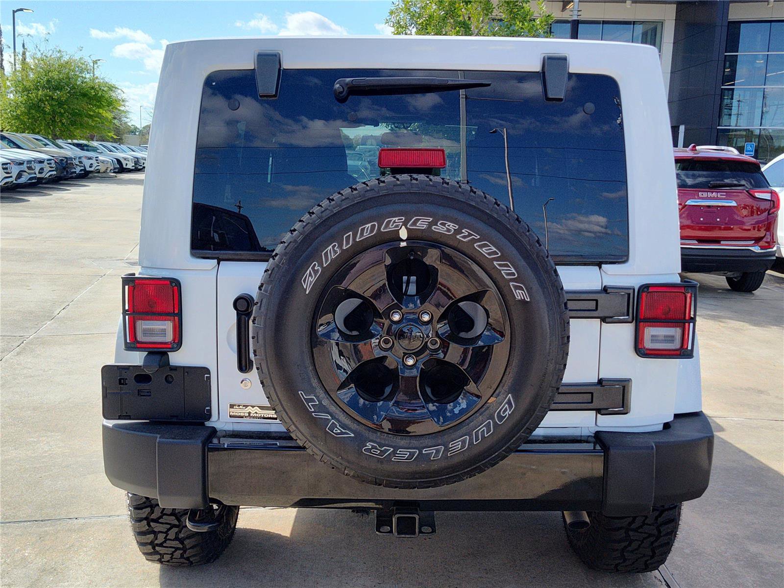 Used 2015 Jeep Wrangler Altitude image 5