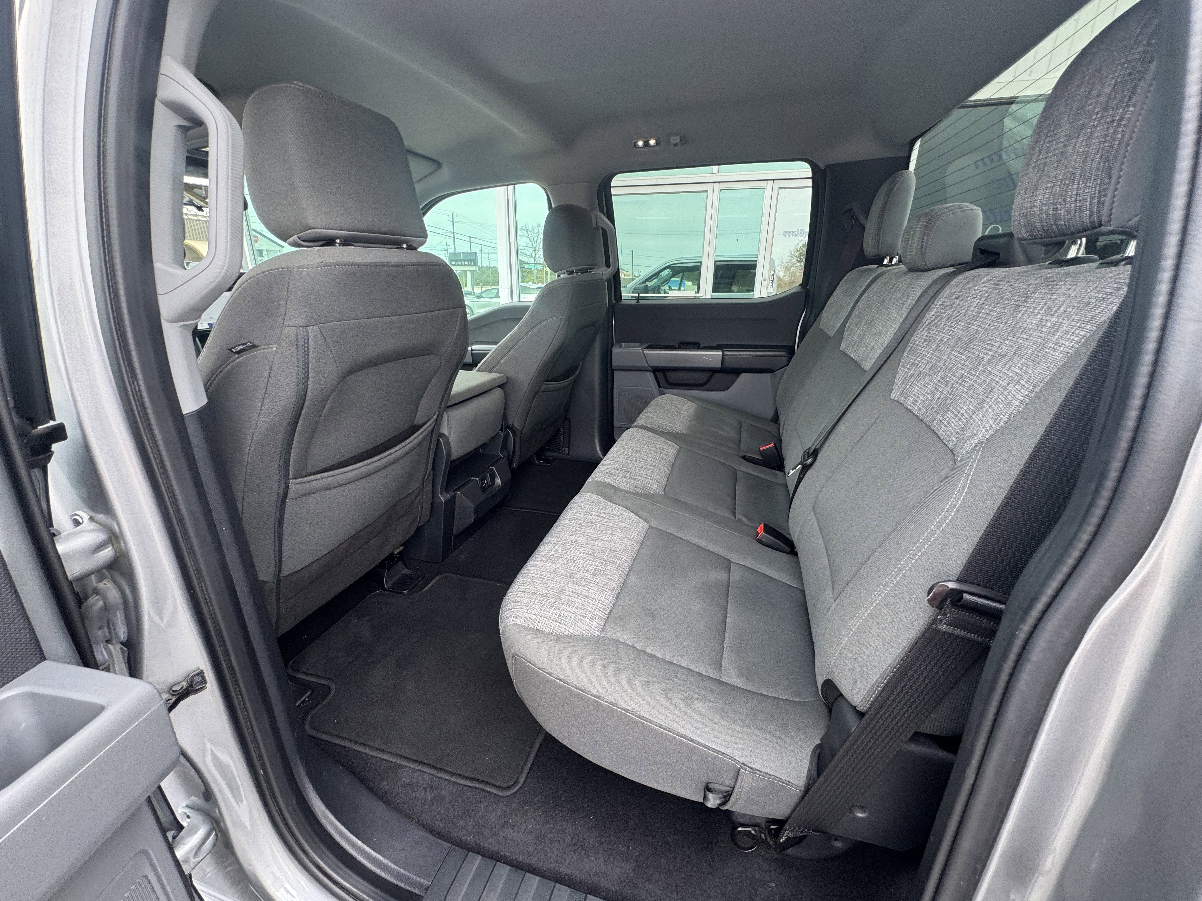 Used 2023 Ford F150 XLT AWD/4WD image 9