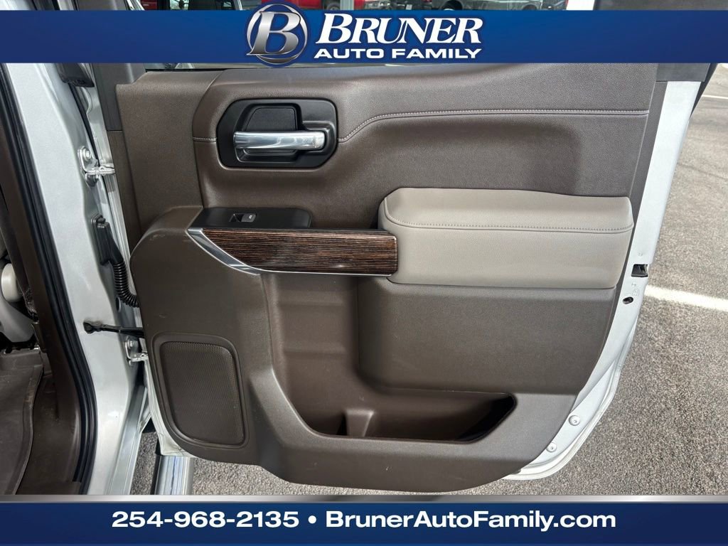 Used 2021 GMC Sierra 1500 SLE w/ X31 Off-Road Package image 18