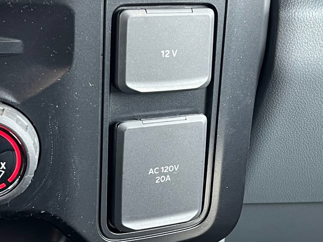 New 2026 Ford F350 XLT w/ XLT Premium Package AWD/4WD image 34