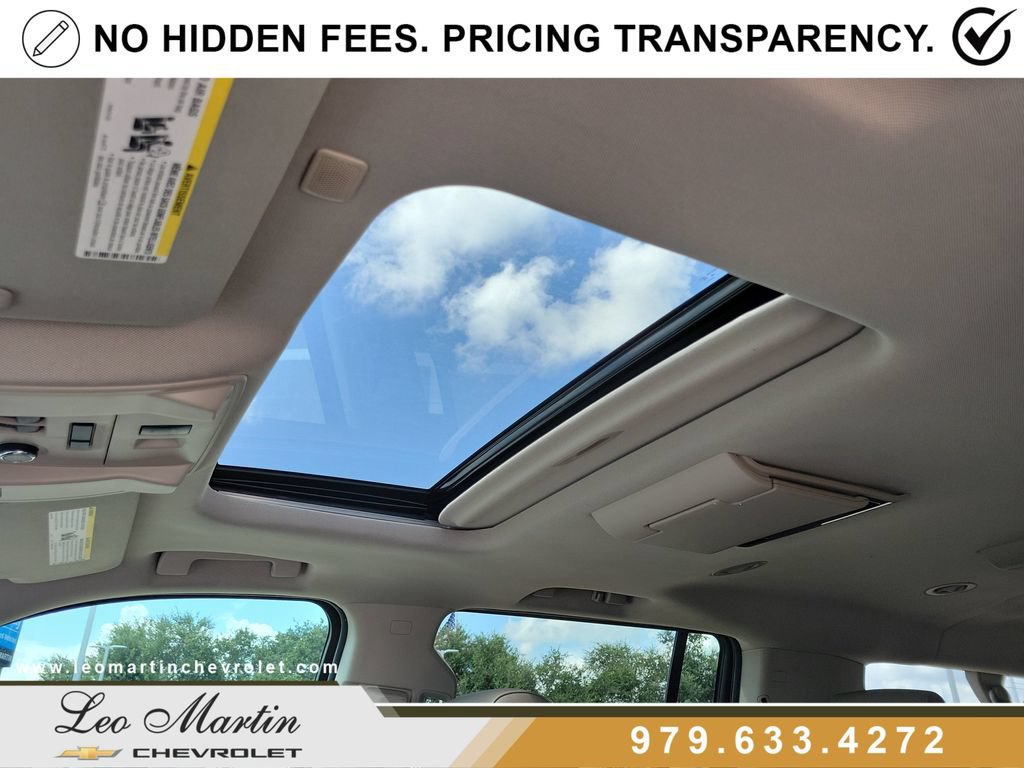 Used 2017 Chevrolet Suburban Premier RWD image 31