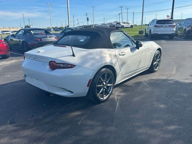Used 2016 MAZDA MX-5 Miata Grand Touring RWD image 7