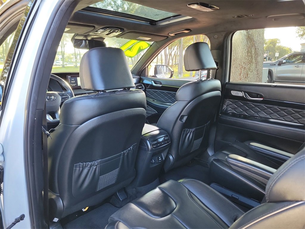Used 2021 Hyundai Palisade Calligraphy image 13