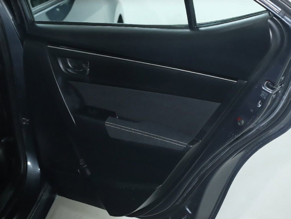 Used 2019 Toyota Corolla LE FWD image 30