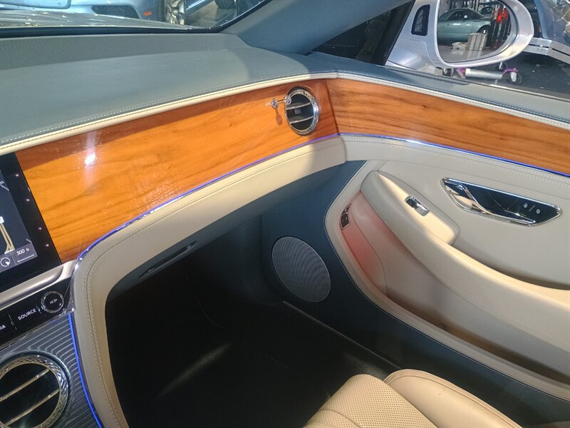 Used 2020 Bentley Continental GT AWD/4WD image 22