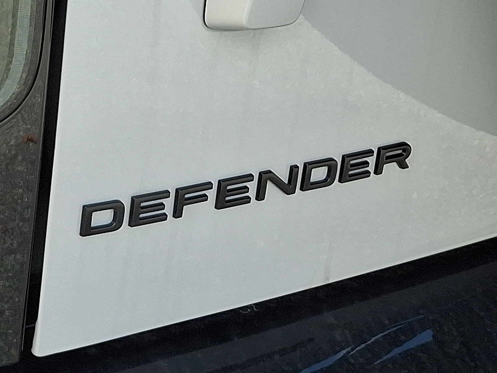 New 2026 Land Rover Defender 110 S image 22