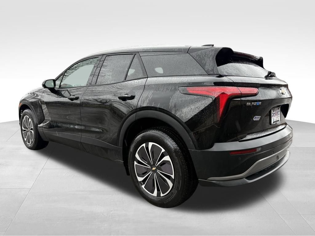 Used 2024 Chevrolet Blazer EV LT image 5
