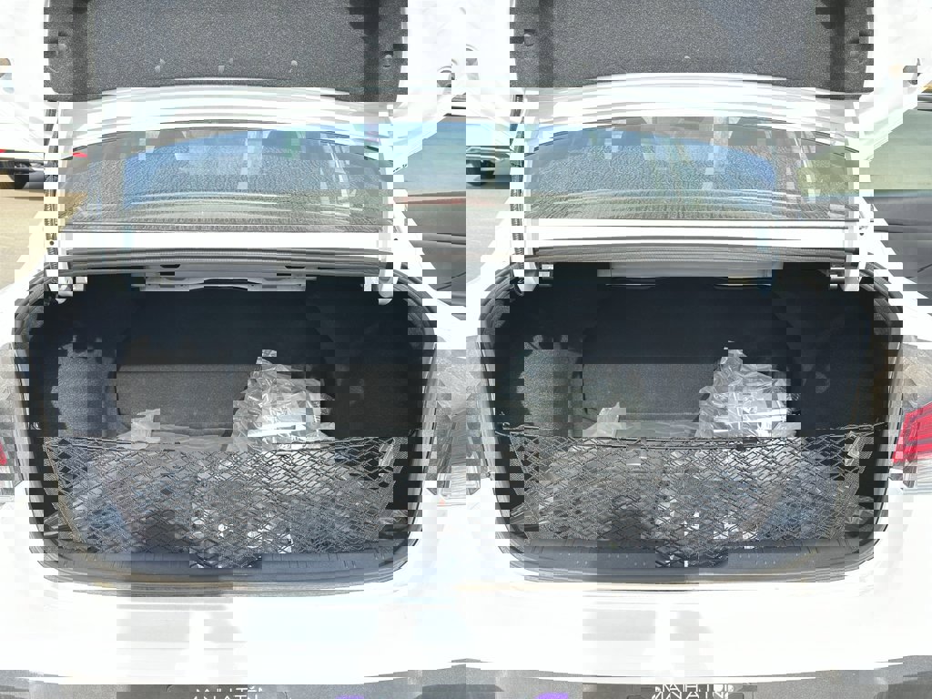 New 2025 Hyundai Elantra Blue image 30