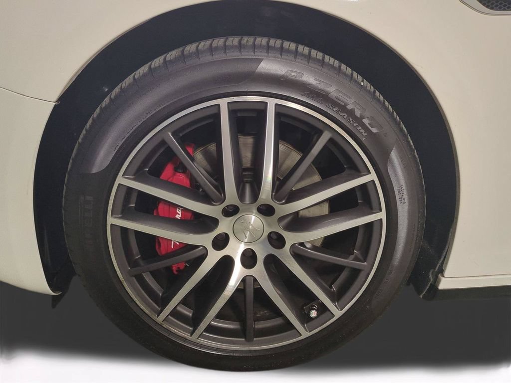 Used 2019 Maserati Ghibli RWD image 11