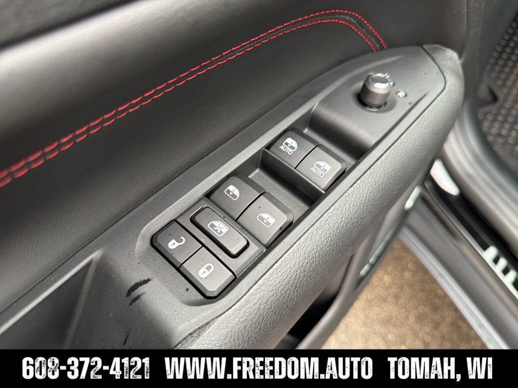 New 2026 Jeep Compass Trailhawk w/ Sun, Sound & Navigation Group AWD/4WD image 11