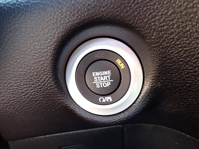 New 2027 Chrysler Pacifica Select FWD image 21
