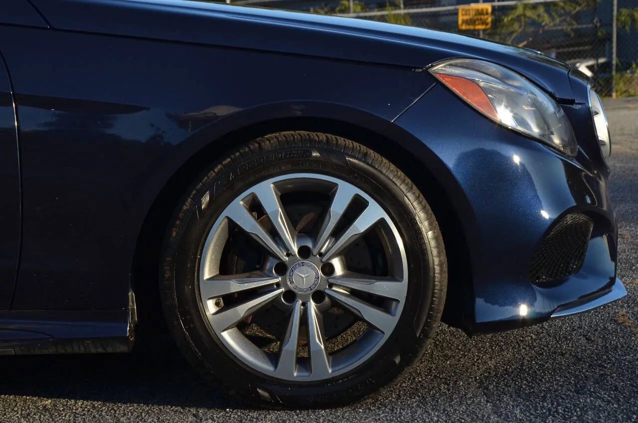 Used 2015 Mercedes-Benz E 350 Sedan image 33