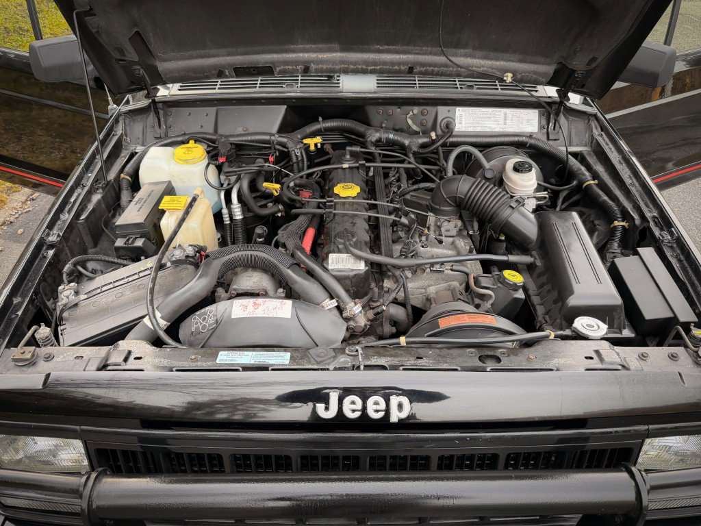 Used 1996 Jeep Cherokee Sport image 10