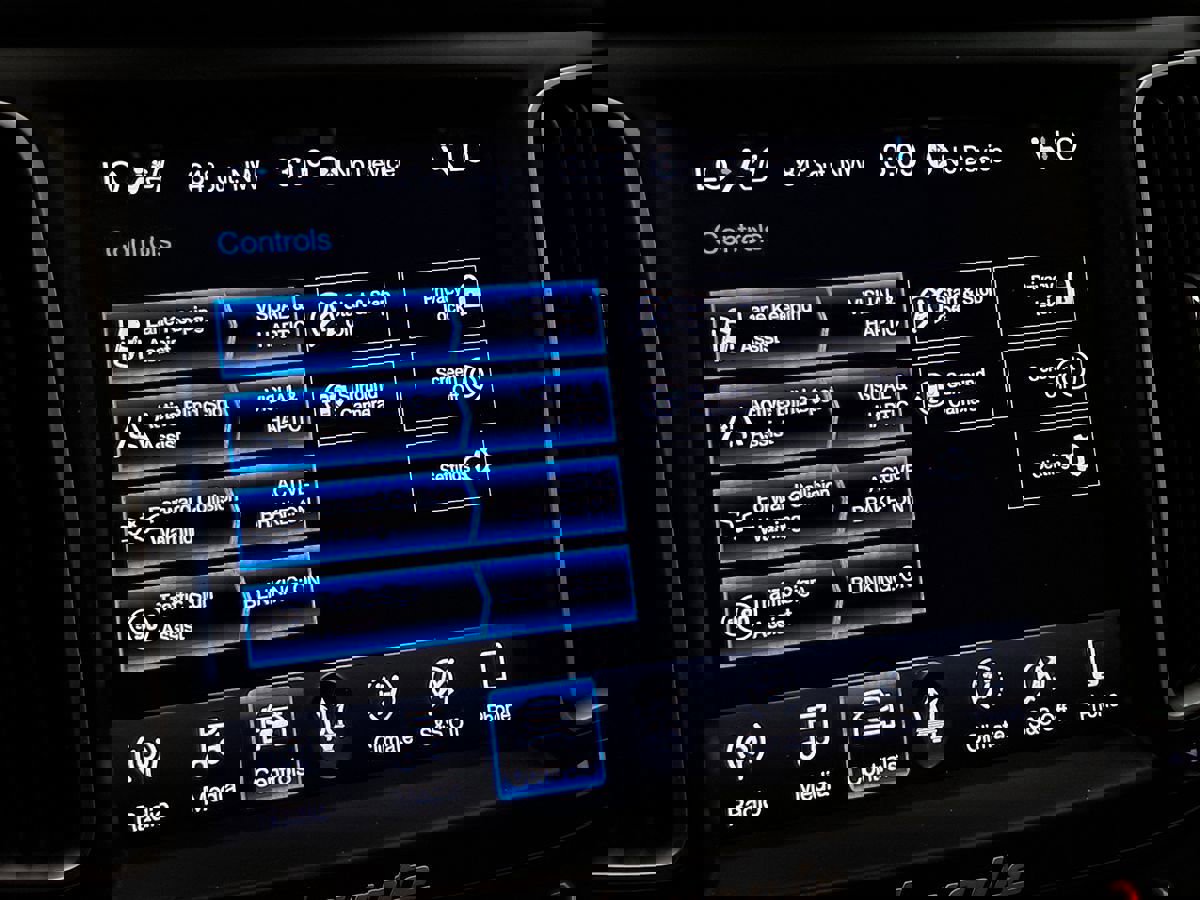 Used 2019 Maserati Levante S image 17