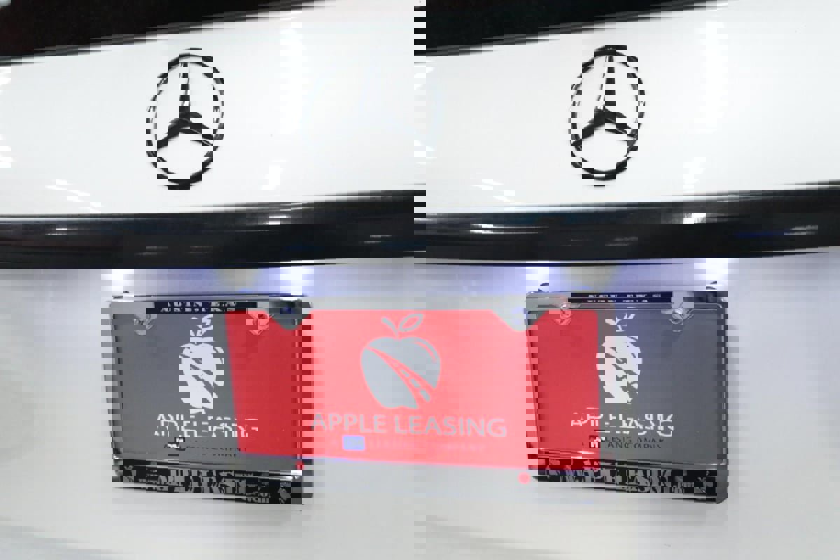 Used 2023 Mercedes-Benz GLS 450 4MATIC image 33