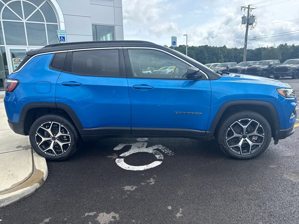 New 2026 Jeep Compass Limited AWD/4WD image 10