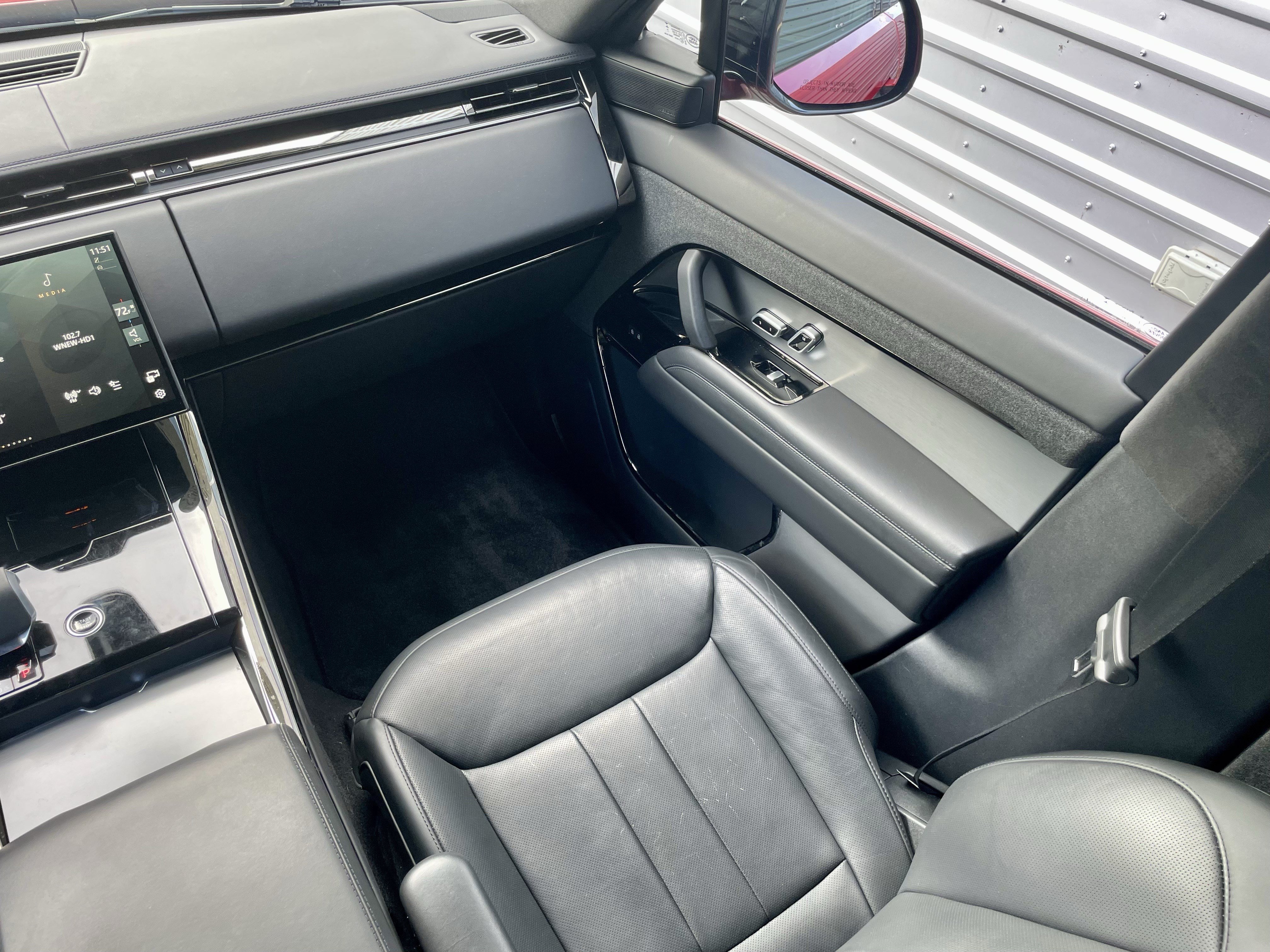 Used 2025 Land Rover Range Rover Sport Autobiography AWD/4WD image 17