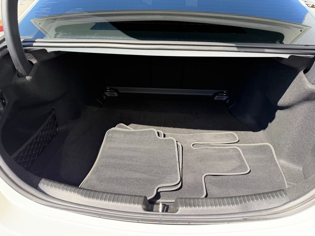 Used 2023 Mercedes-Benz C 300 Sedan image 30