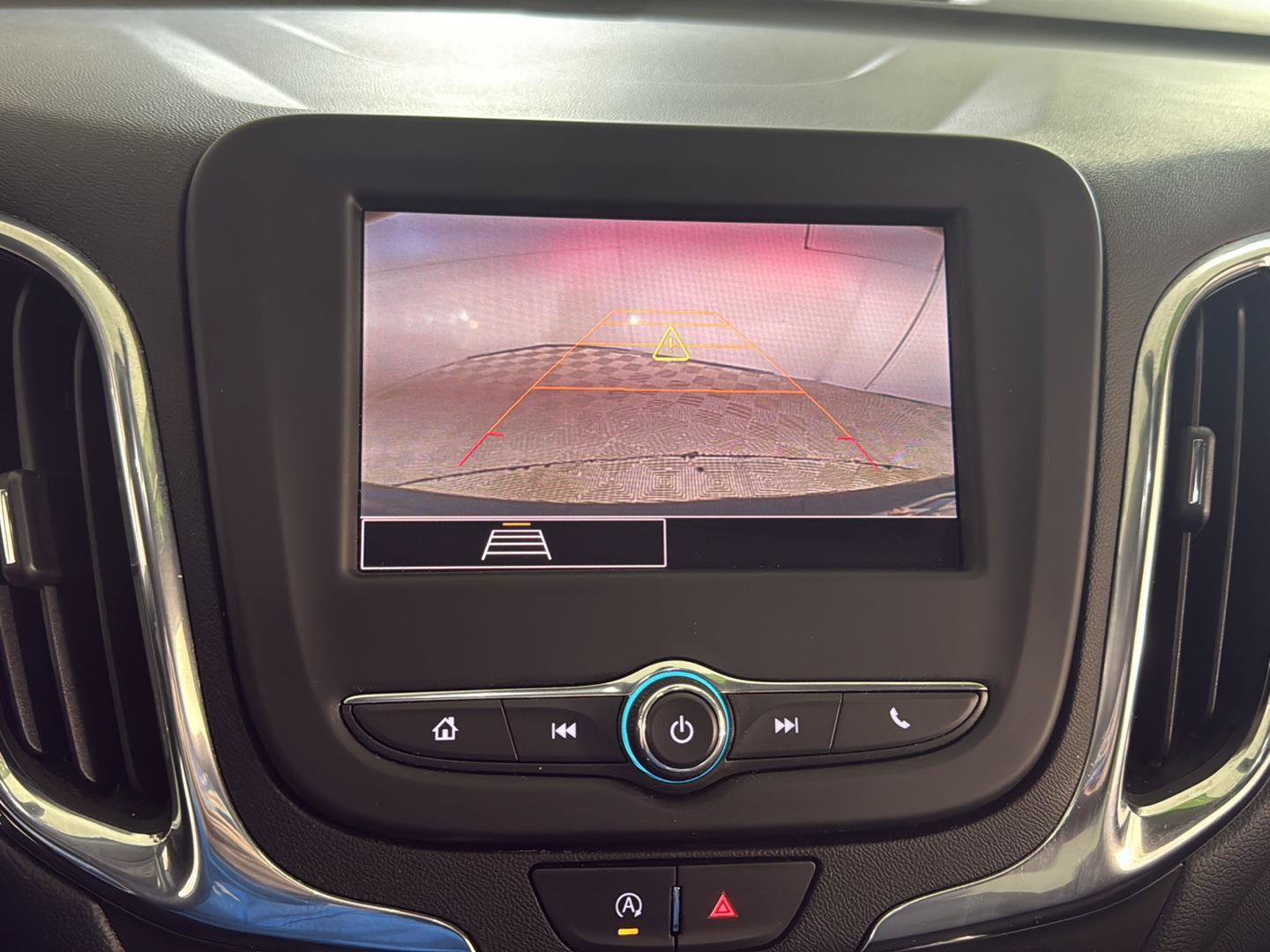 Used 2023 Chevrolet Equinox LT FWD image 19