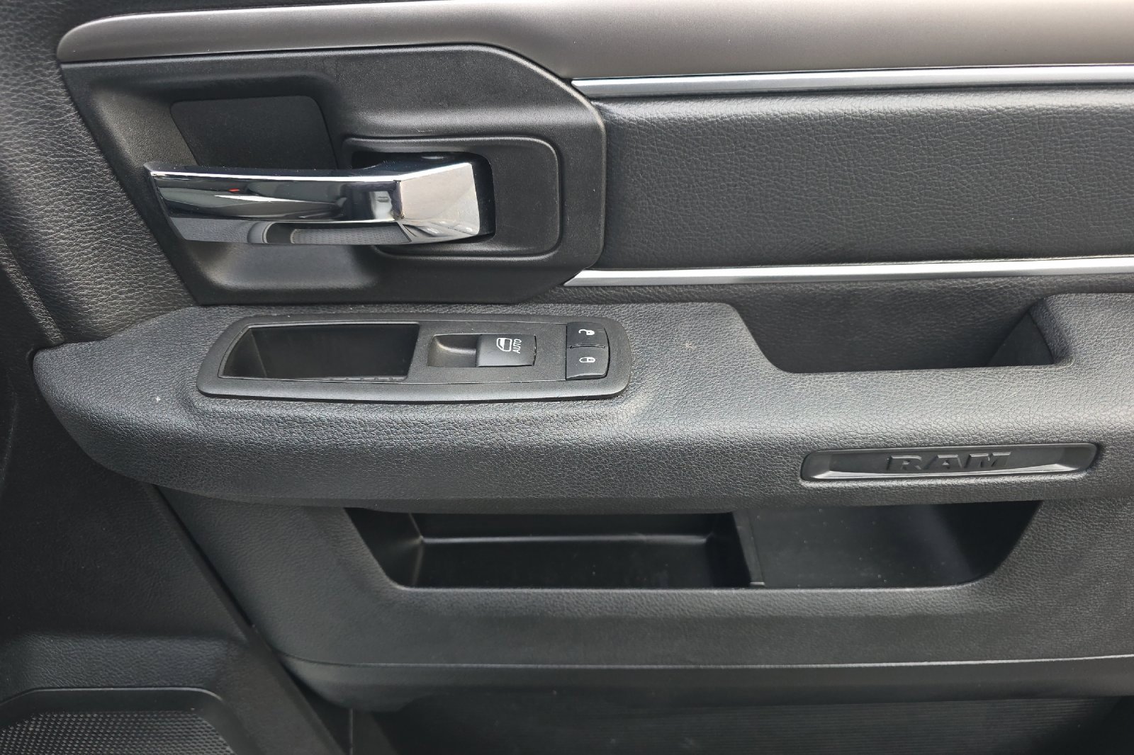 Used 2024 RAM 1500 Classic Warlock image 22