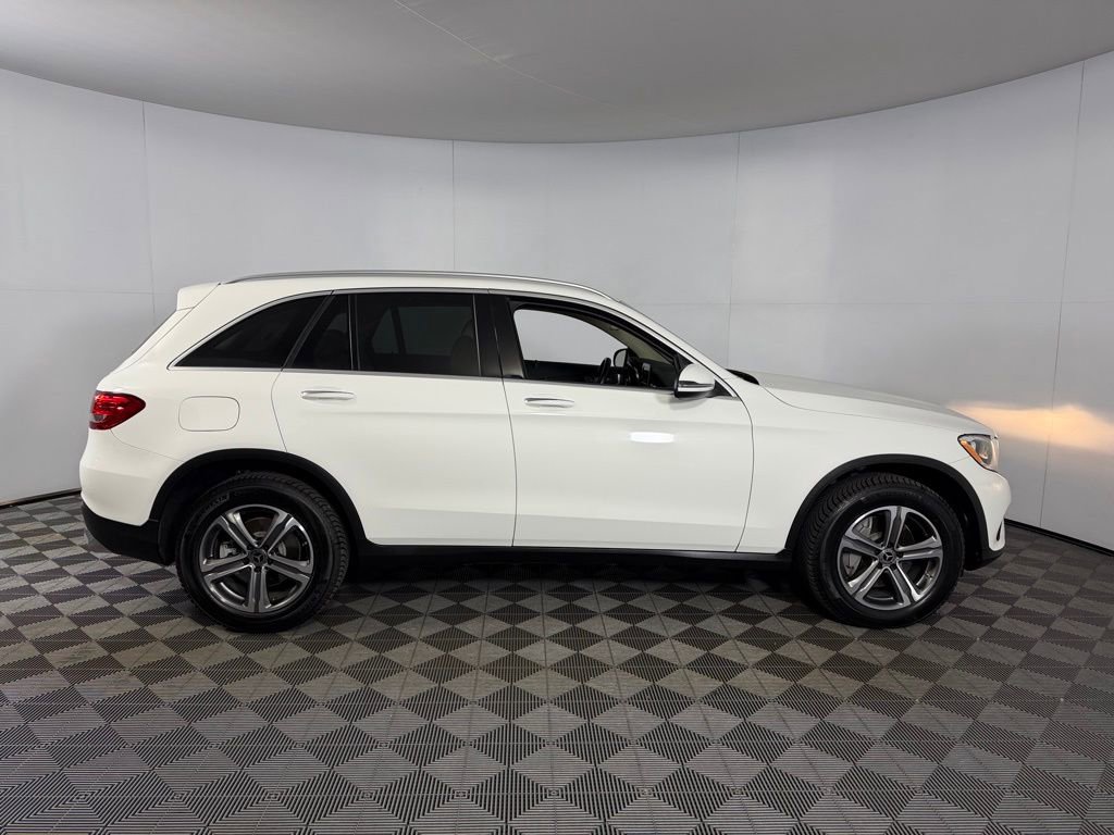 Used 2019 Mercedes-Benz GLC 300 4MATIC image 5
