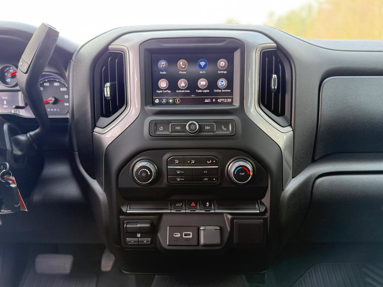 Used 2022 Chevrolet Silverado 2500 Custom w/ Custom Value Package image 25