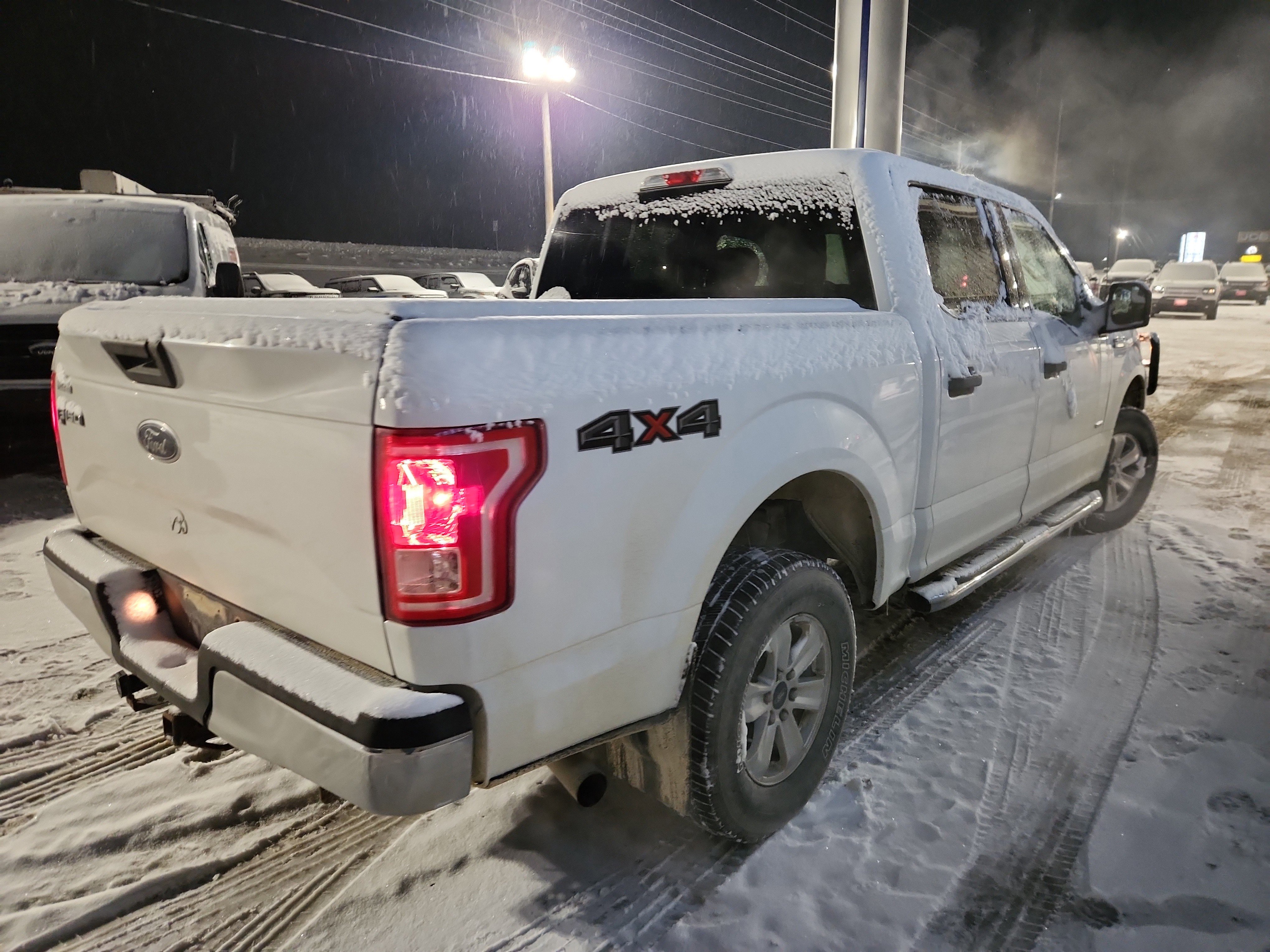 Used 2015 Ford F150 XLT image 13