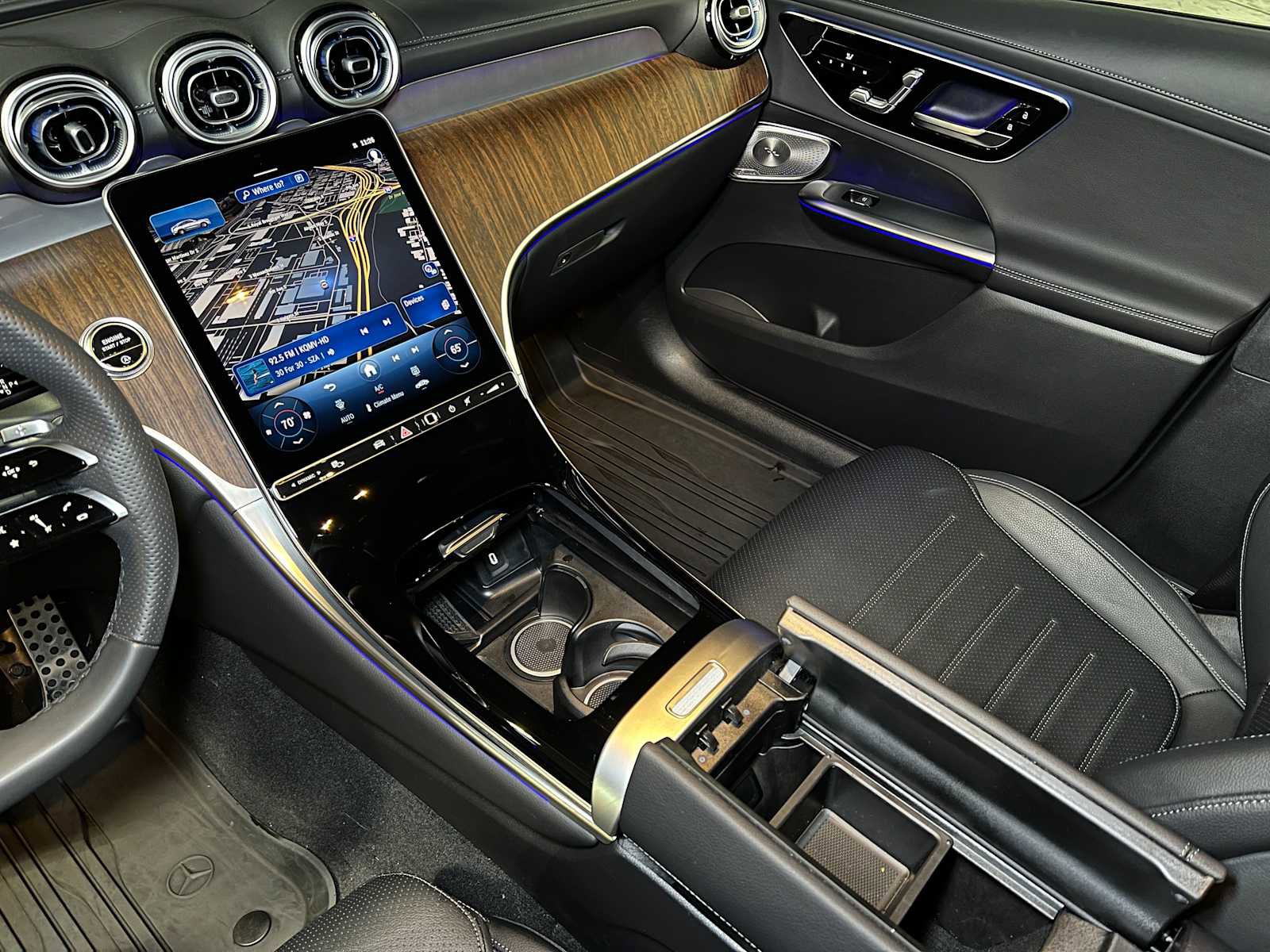 Used 2025 Mercedes-Benz GLC 300 GLC 300 image 31