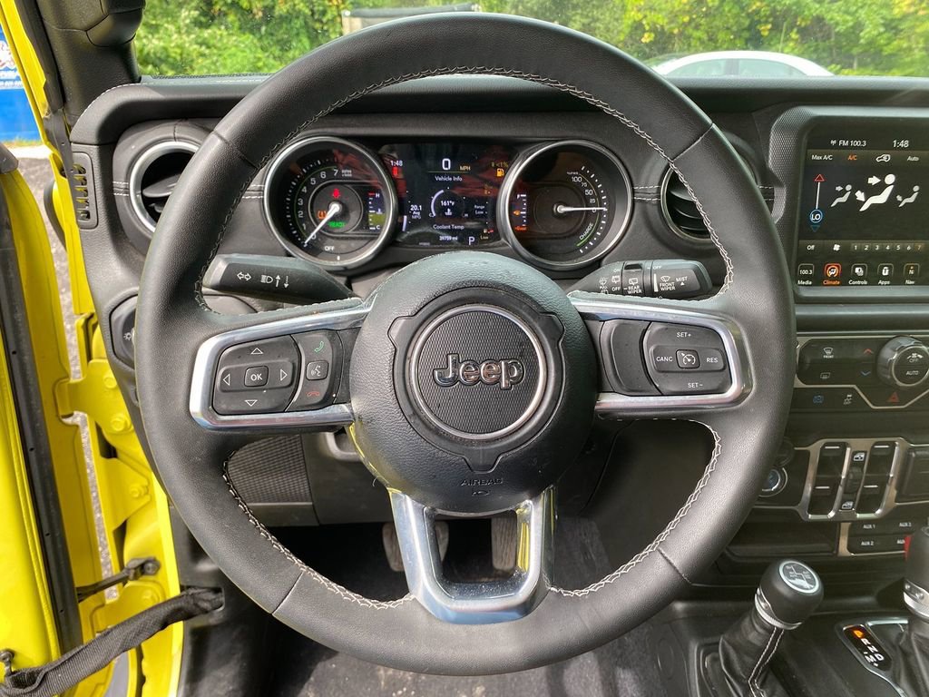 Used 2023 Jeep Wrangler Sahara AWD/4WD image 15