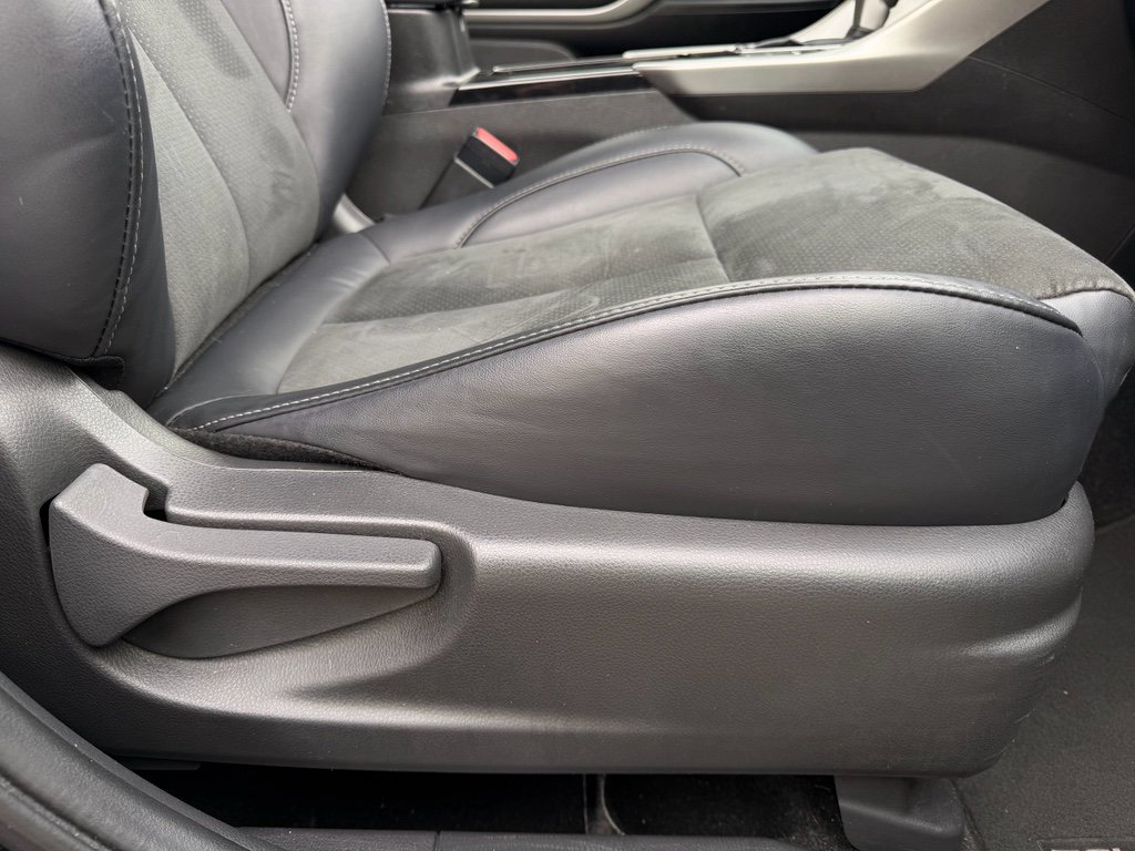 Used 2024 Mitsubishi Eclipse Cross SE image 25