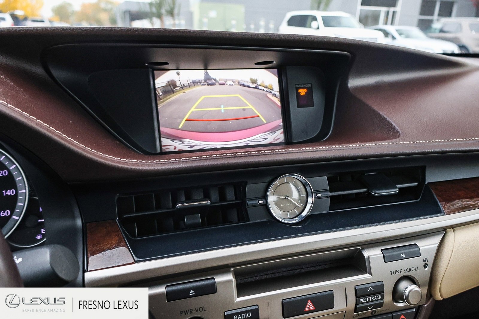 Used 2018 Lexus ES 350 w/ Luxury Package w/Wood Trim image 25