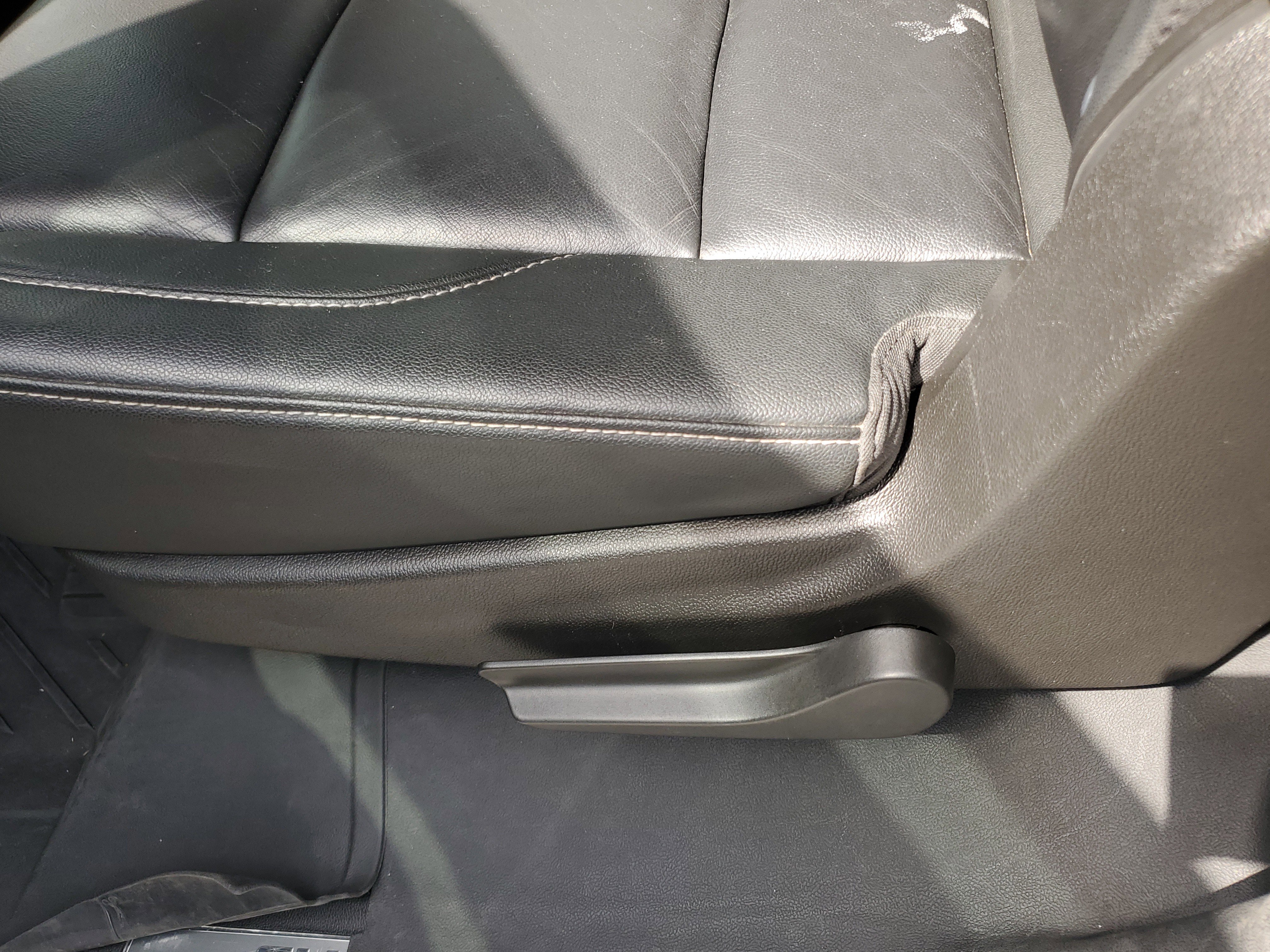 Used 2020 Chevrolet Suburban LT AWD/4WD image 13