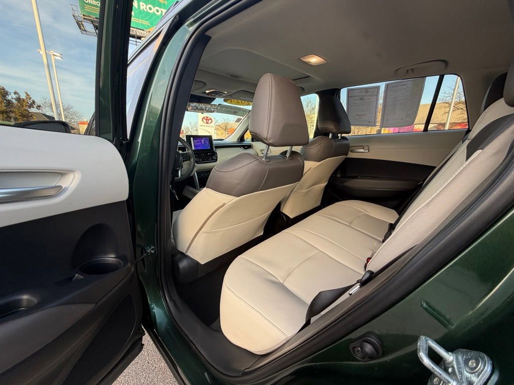 Certified 2024 Toyota Corolla Cross XLE w/ Convenience Package image 31