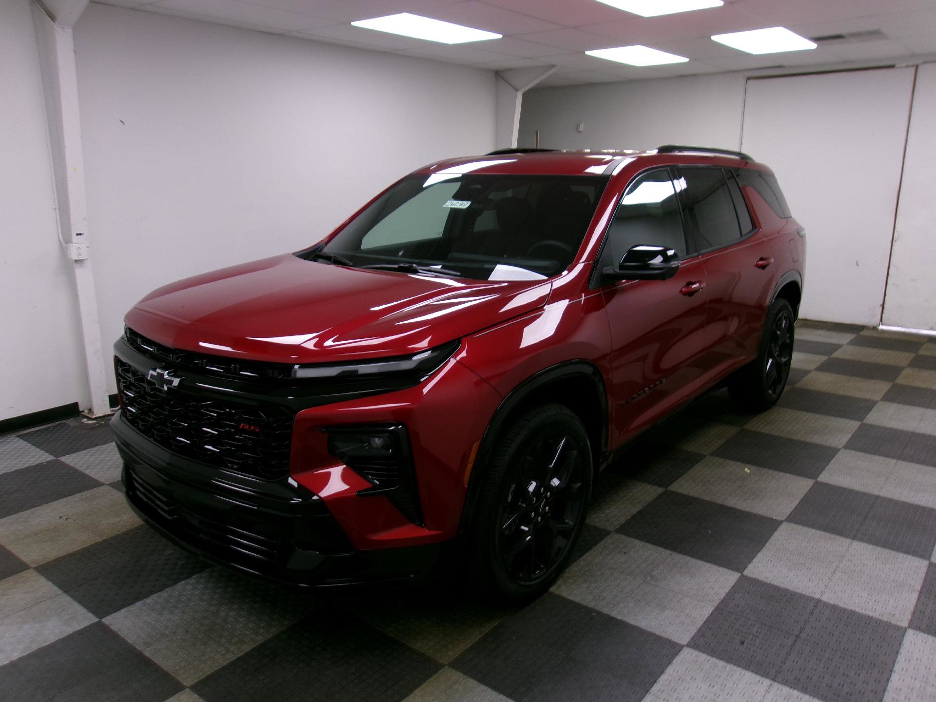 New 2026 Chevrolet Traverse RS w/ LPO, Floor Liner Package FWD image 1
