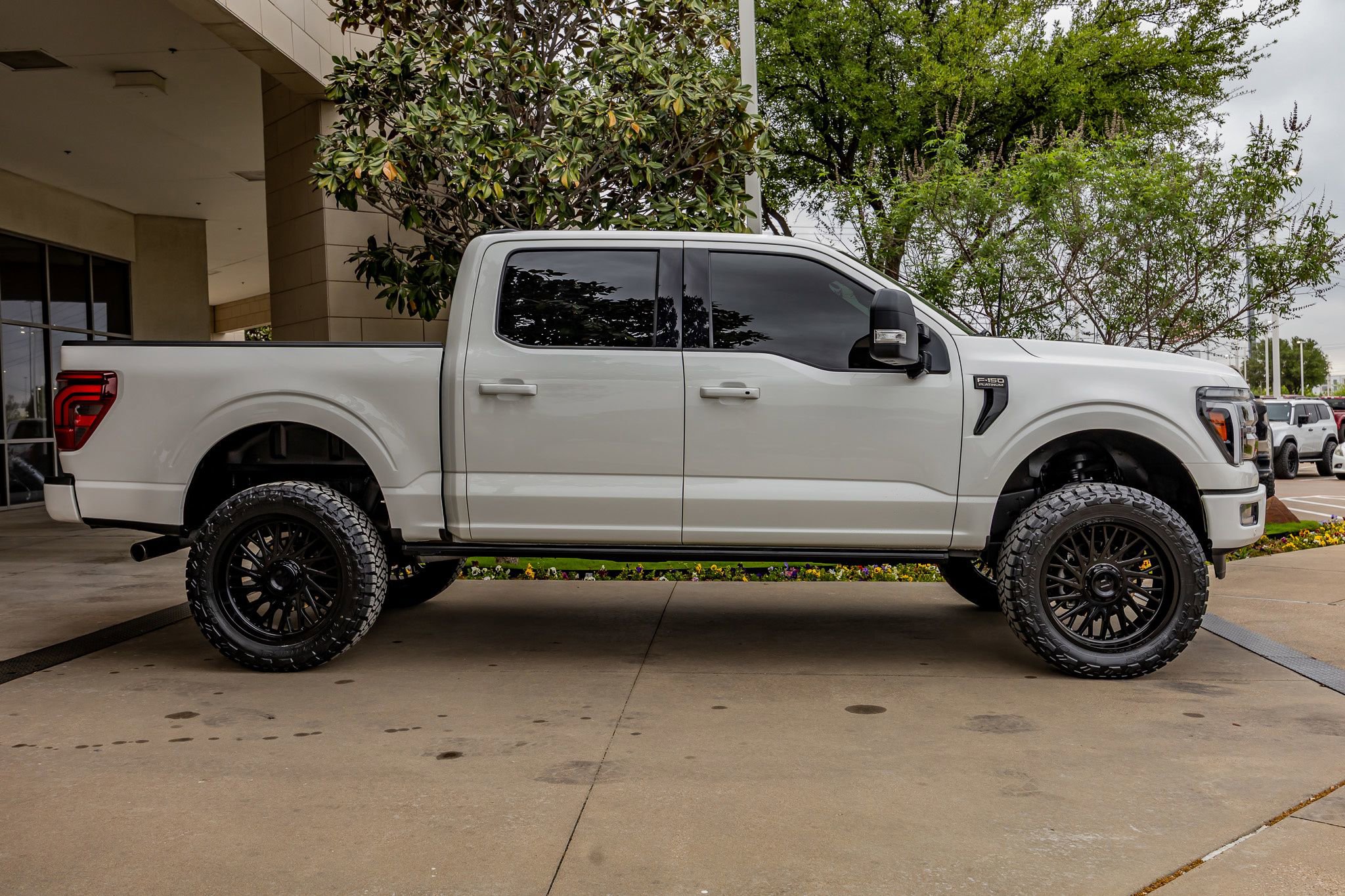 Used 2024 Ford F150 Platinum AWD/4WD image 11