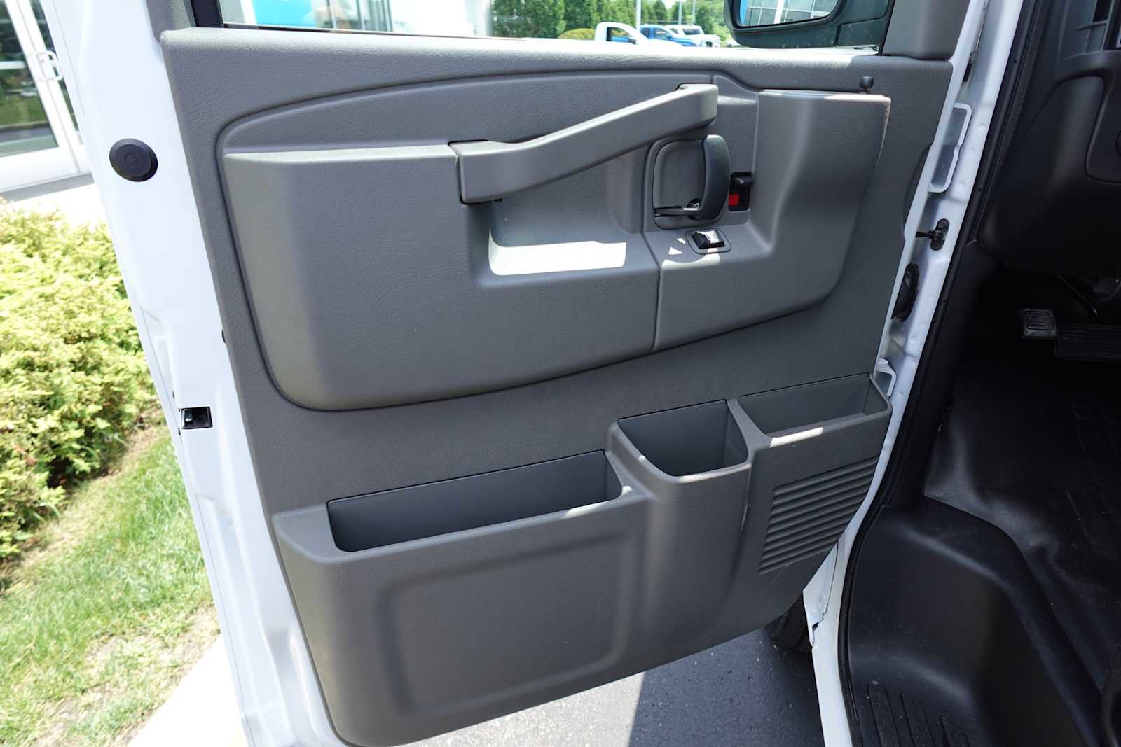 New 2025 GMC Savana 2500 w/ Driver Convenience Package image 10